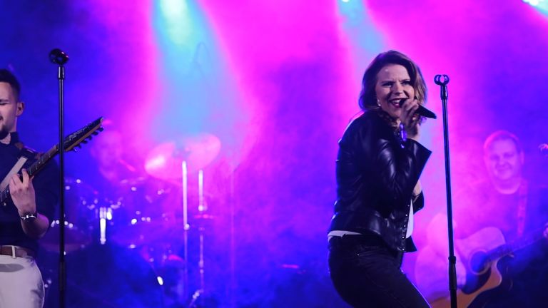 IMG_7909.00_00_16_00.Still008